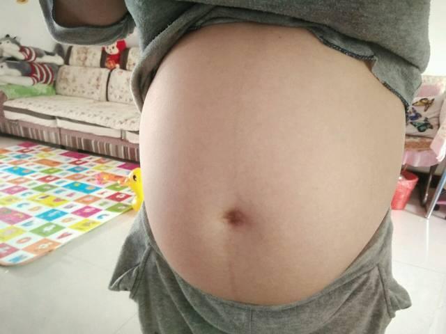 53岁妈妈拼二胎, 孩子出生, 婆婆说不容易, 医生纷纷感动落泪