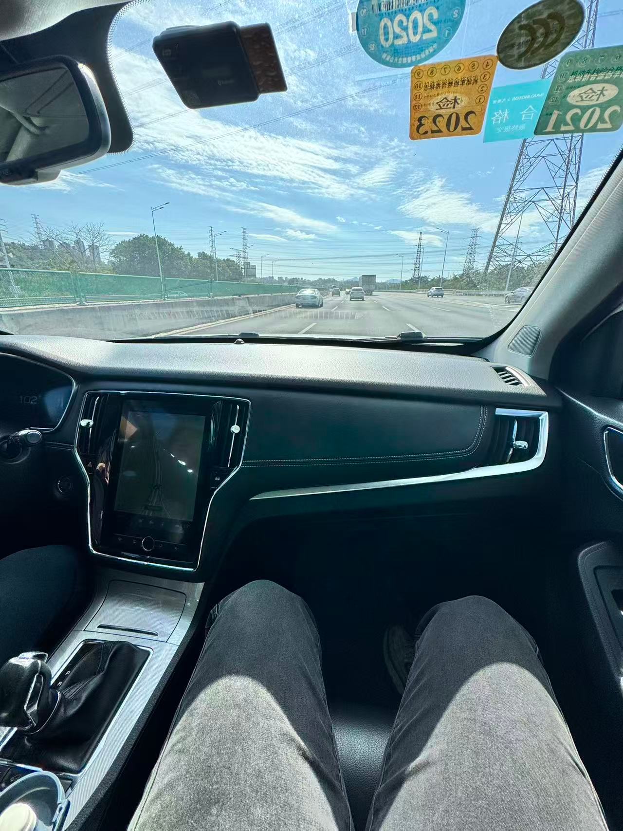 男子打顺风车为20多元过路费进急诊我感觉还是有很多乘客，把顺风车当作专车来使唤了