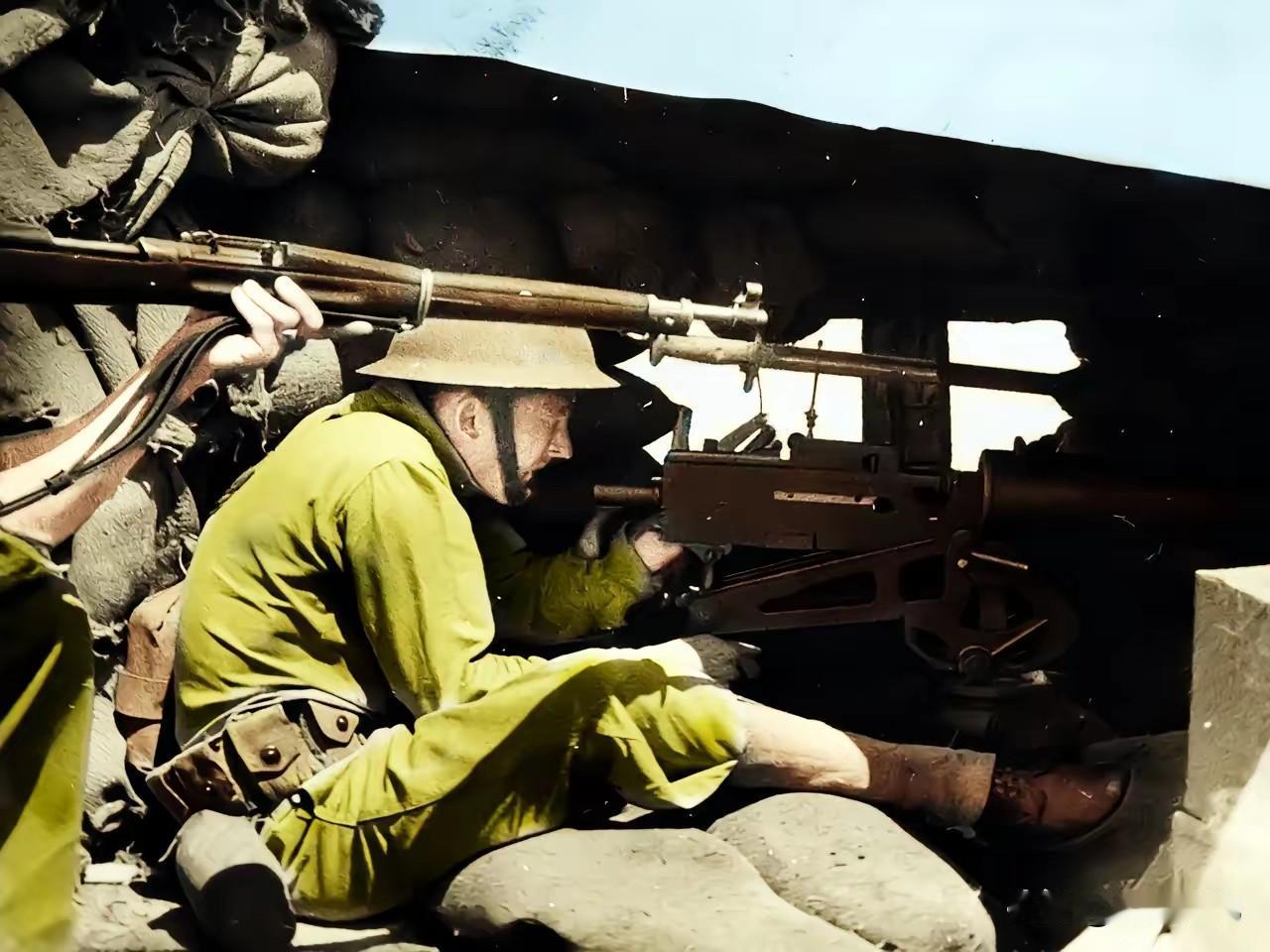 1937年“八一三”淞沪会战爆发，日军进攻上海，此时的西方国家，却以一种