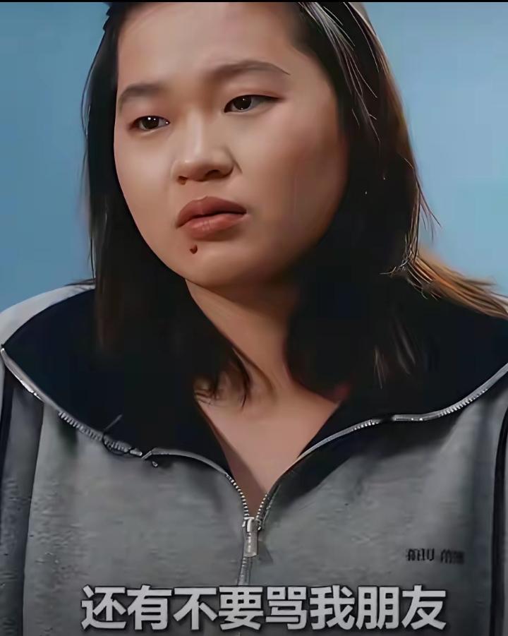 全红婵被长期网暴这件事，真的越扒越让人寒心。那个专门骂她的群“水花征服者联盟”，