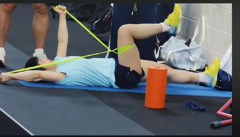 新加坡大满贯训练场的莎莎：每一滴汗水都在为冠军蓄力💪新加坡大满贯的训练场