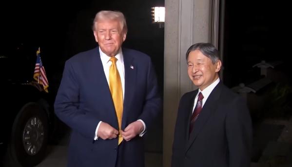 你敢信吗？全世界只有我们和日本自己，还执着地叫着“天皇”！如果不是前几天特朗