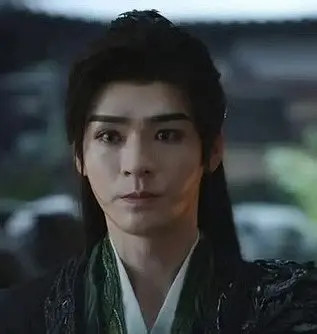 《暗河传》现在古装剧男演员的妆都太浓了，然后如果没有滤镜还高清，就觉得怪怪的，好