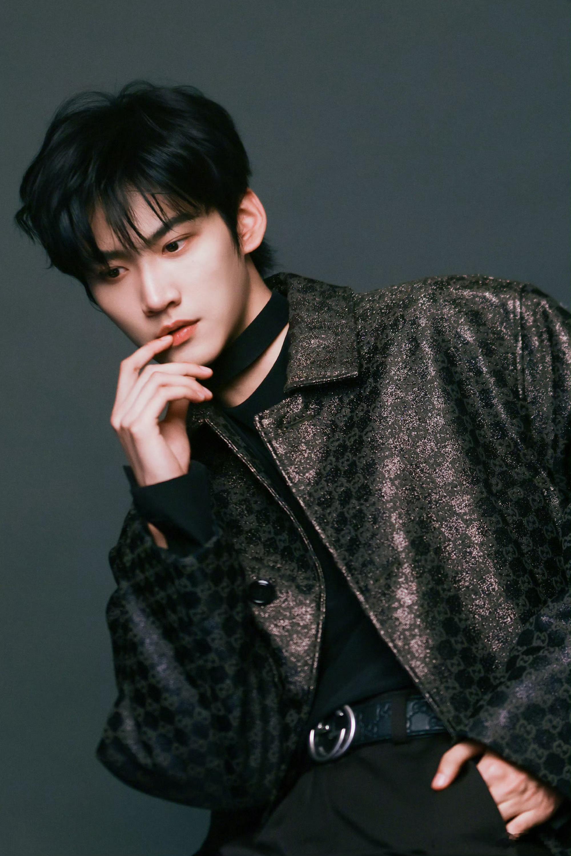 周柯宇有效飞升！网传🥝🐧都在给他递本了