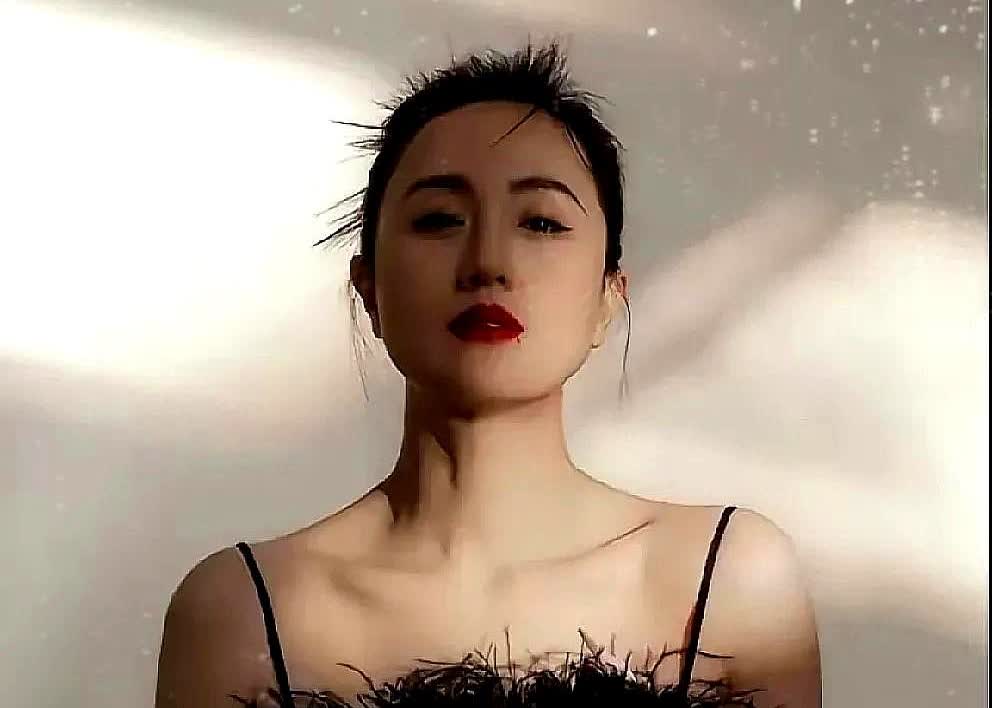 泪崩！她离世后的遗产安排，直接让娱乐圈现原形”！5月17日，朱媛媛走了，