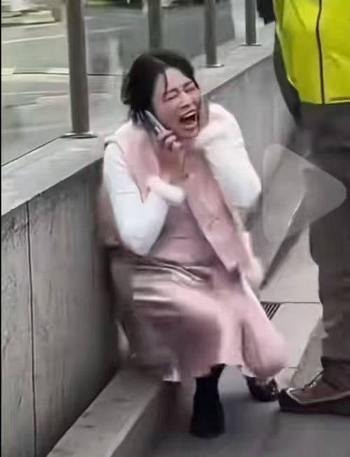 丈母娘说，今天不娶我姑娘，我就住你家不走了今天我大喜结婚的日子，我们家掏空了家