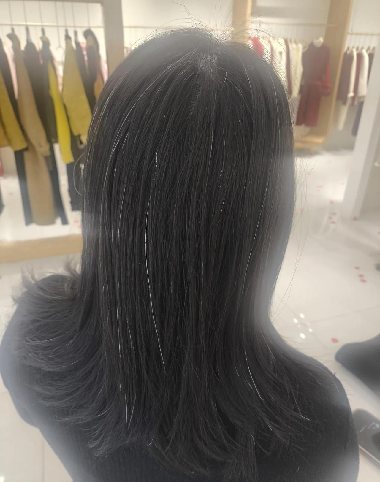 科学家证实，拔掉的白发根部竟可能重新变黑，“拔一根长十根”的说法并无依据。研究发