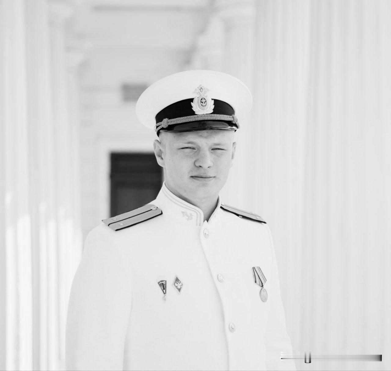 1名俄化的乌克兰人被“去军事化“。德米特里.扎拉图伊琴上尉出生于乌克兰哈尔科夫，