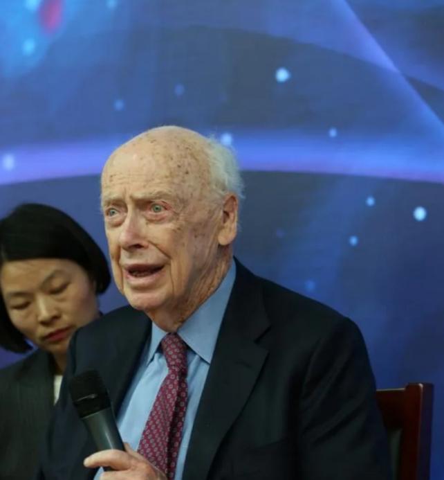 “DNA之父”詹姆斯.沃森认为，根据DNA结构显示，黑人是未进化人种，智力低下，