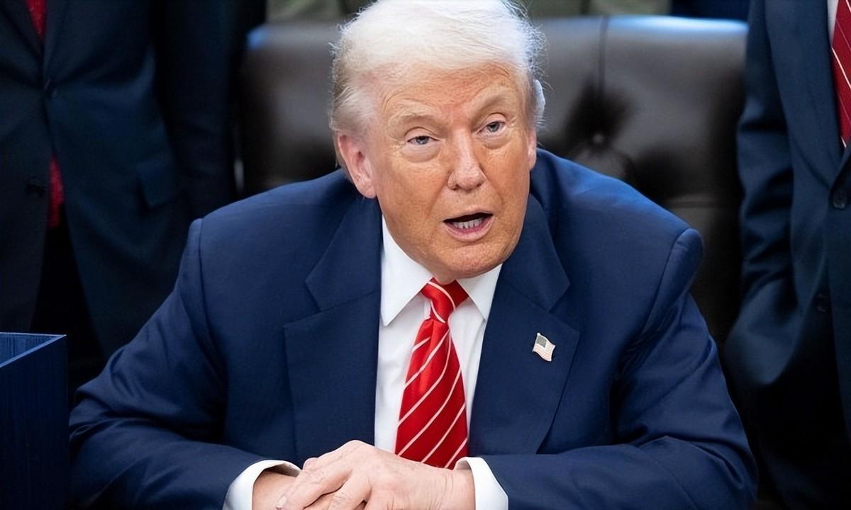 48小时内，俄军“匕首”悬顶日本海，解放军四向合围台海，特朗普却突然急踩刹车称