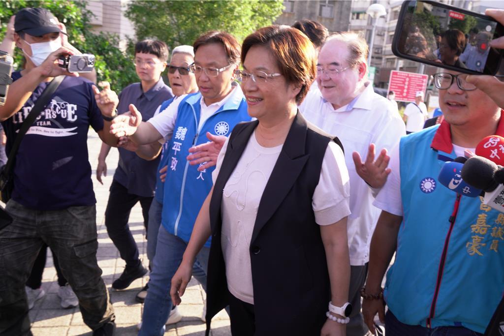 王惠美终于与魏平政同台！挺核能公投却未提彰化县长选举国民党集结党内重量级人