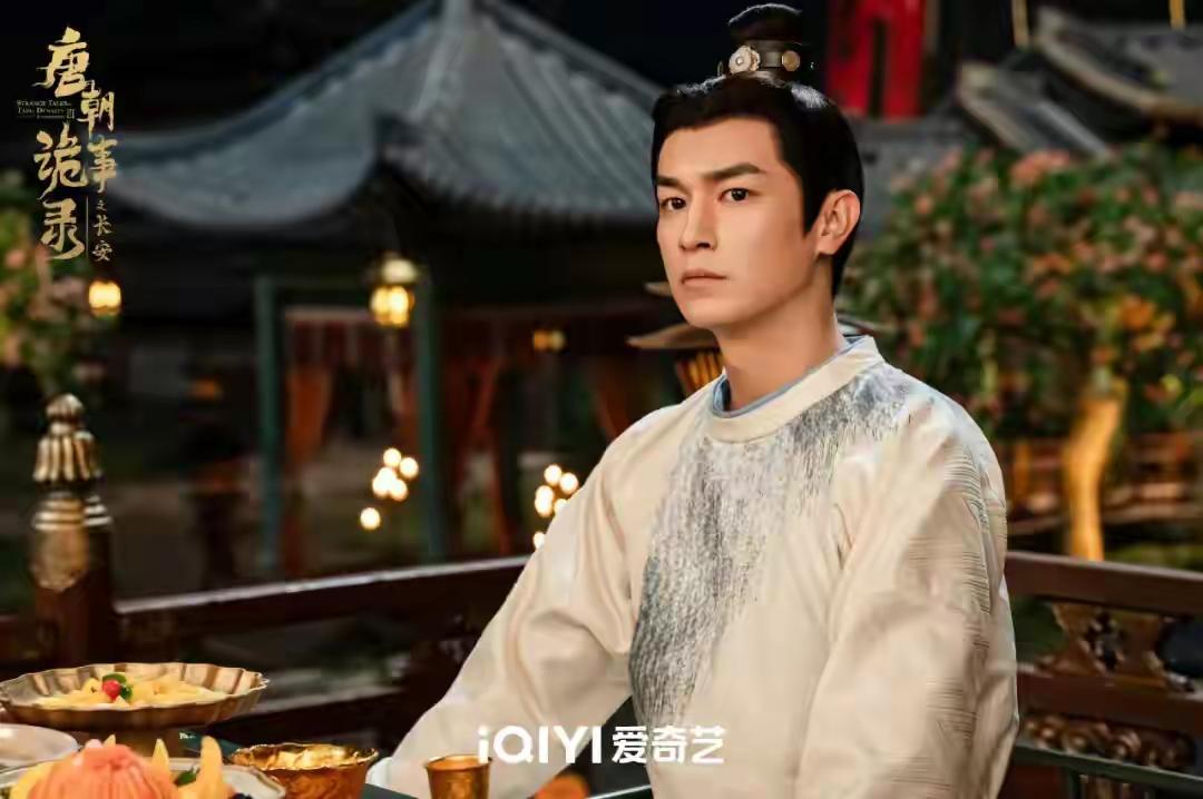 《唐朝诡事录之长安》，开播首日的爱奇艺热度已经突破了8500，刷新爱奇艺剧集首日