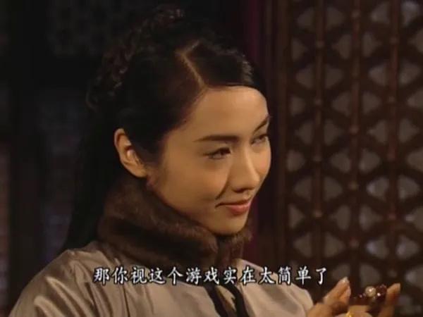 孙诗诗一开始的路子就昭然若揭了1️⃣最开始参加活动、上副刊，想感动刘冲刘冲不为所
