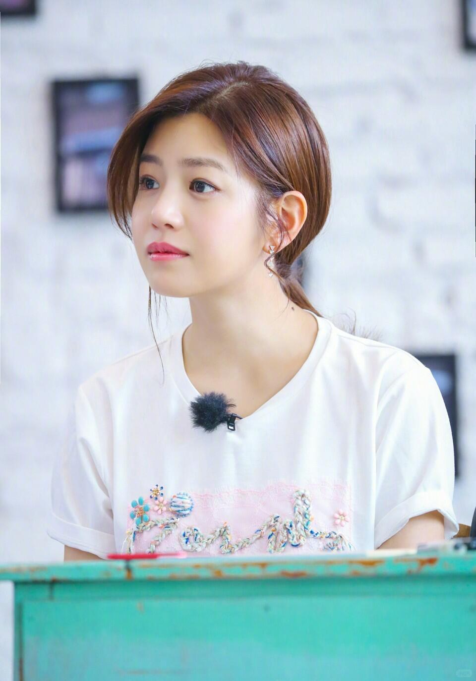 陈妍希谈离婚采访：分开不是全盘否定，遗憾但依旧向前走一段曾经被万众祝福的婚姻走