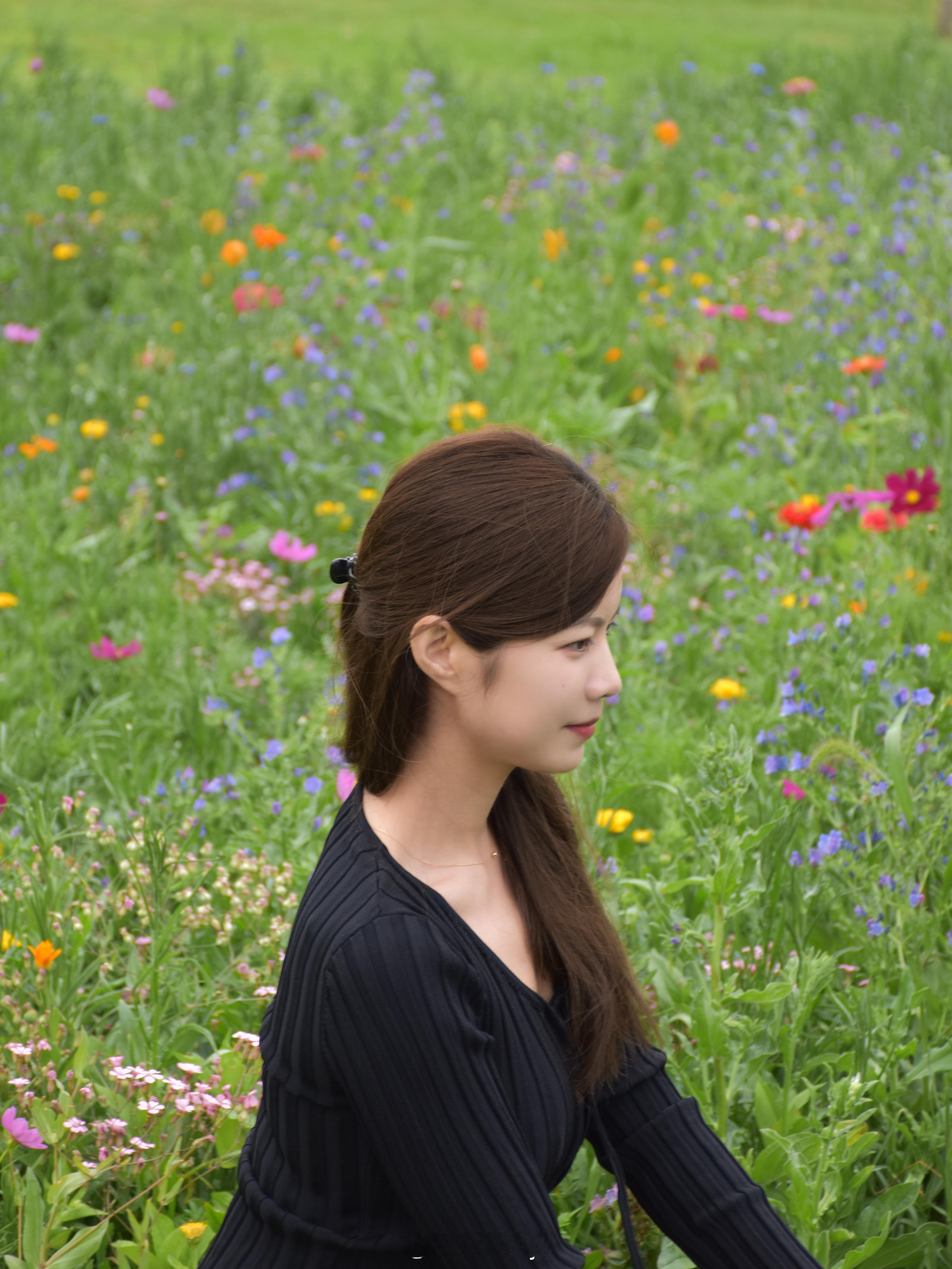 梅雨季的花丛💐​​​