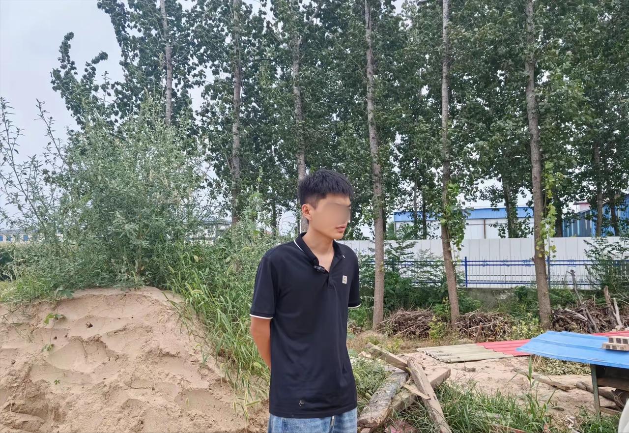 一天三条人命！凶手才21岁，提前三天就网购了一把30公分长的尖刀，还特意