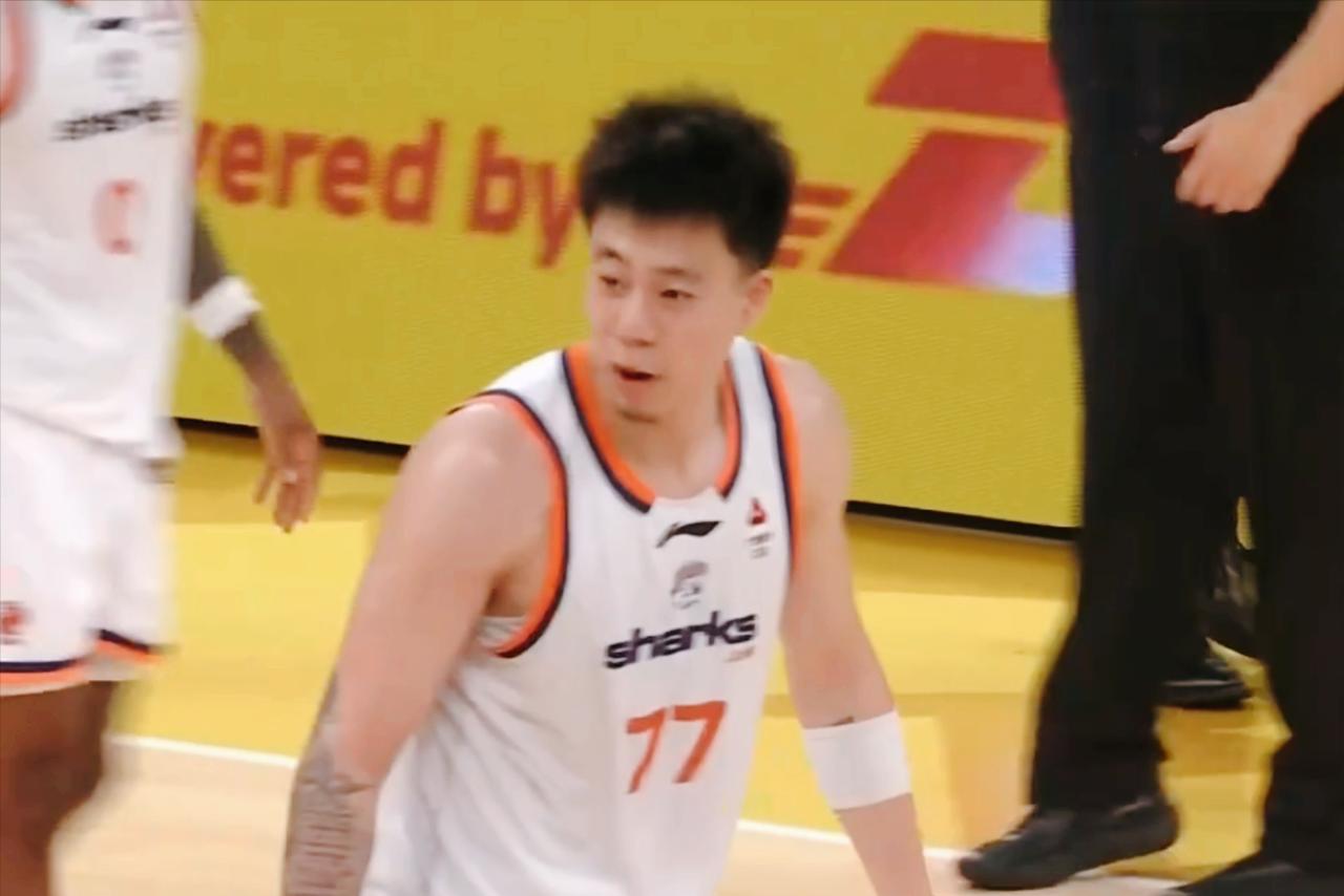 没上两大外援！上海狂胜33分3:0，广厦孙铭徽4分崩盘。广厦回