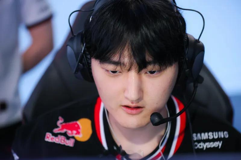 T1是KeSPA杯的总冠军确认收货？Peyz是否完美替代Guma在T1的战术地位