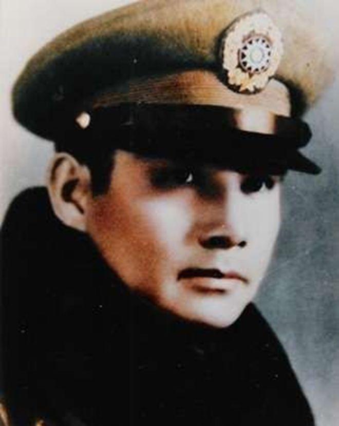 张灵甫究竟如何遇难？一位战士沉默57年，直到82岁才坦白开枪幕后真相揭秘！19