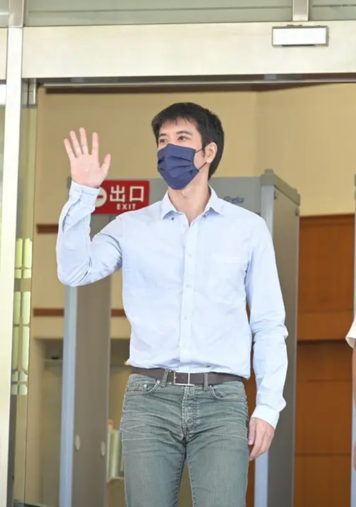 王力宏离婚案大反转，李靓蕾人设崩塌！娱乐圈的瓜真是永远吃不完啊！纽约法院判