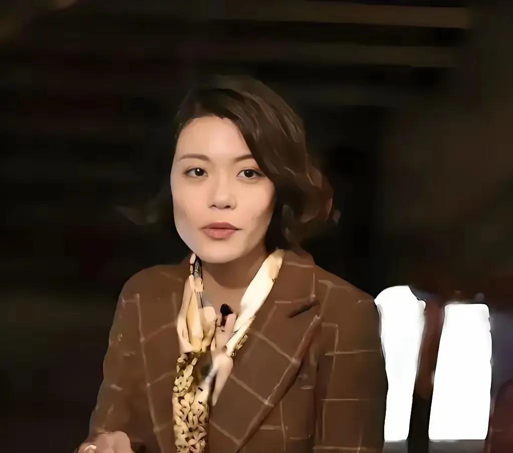 复旦大学教授陈果：“别天天焦虑这个、焦虑那个了。能拉屎的就是好屁股，能走路的就
