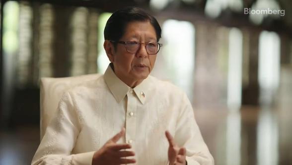 3月24日，小马科斯公开感谢中国出口化肥，称这和争端不一码事！小马科斯是在马