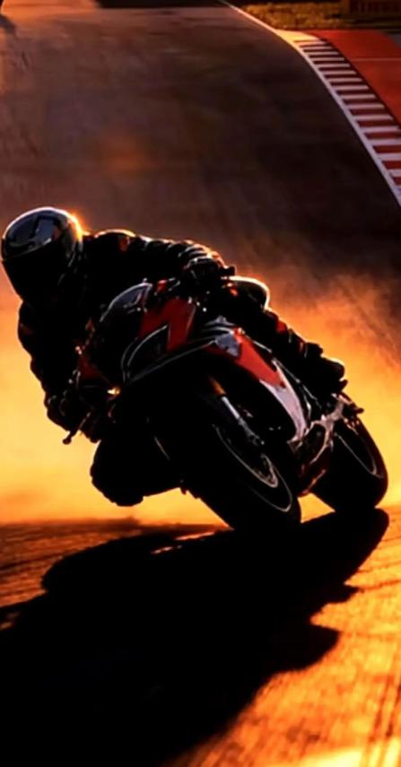 给张雪机车做排气管的那个老板，最近吐了个大槽。他说，给张雪干活，纯属折磨，工作量