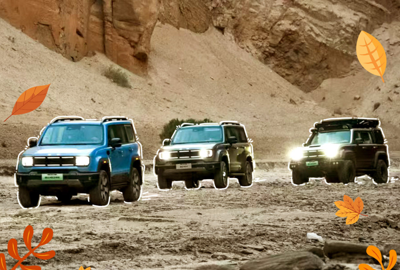 BJ40探险家是真懂年轻人啊，开着特对味儿。车顶支持快拆，天气好的时候拆了就变敞