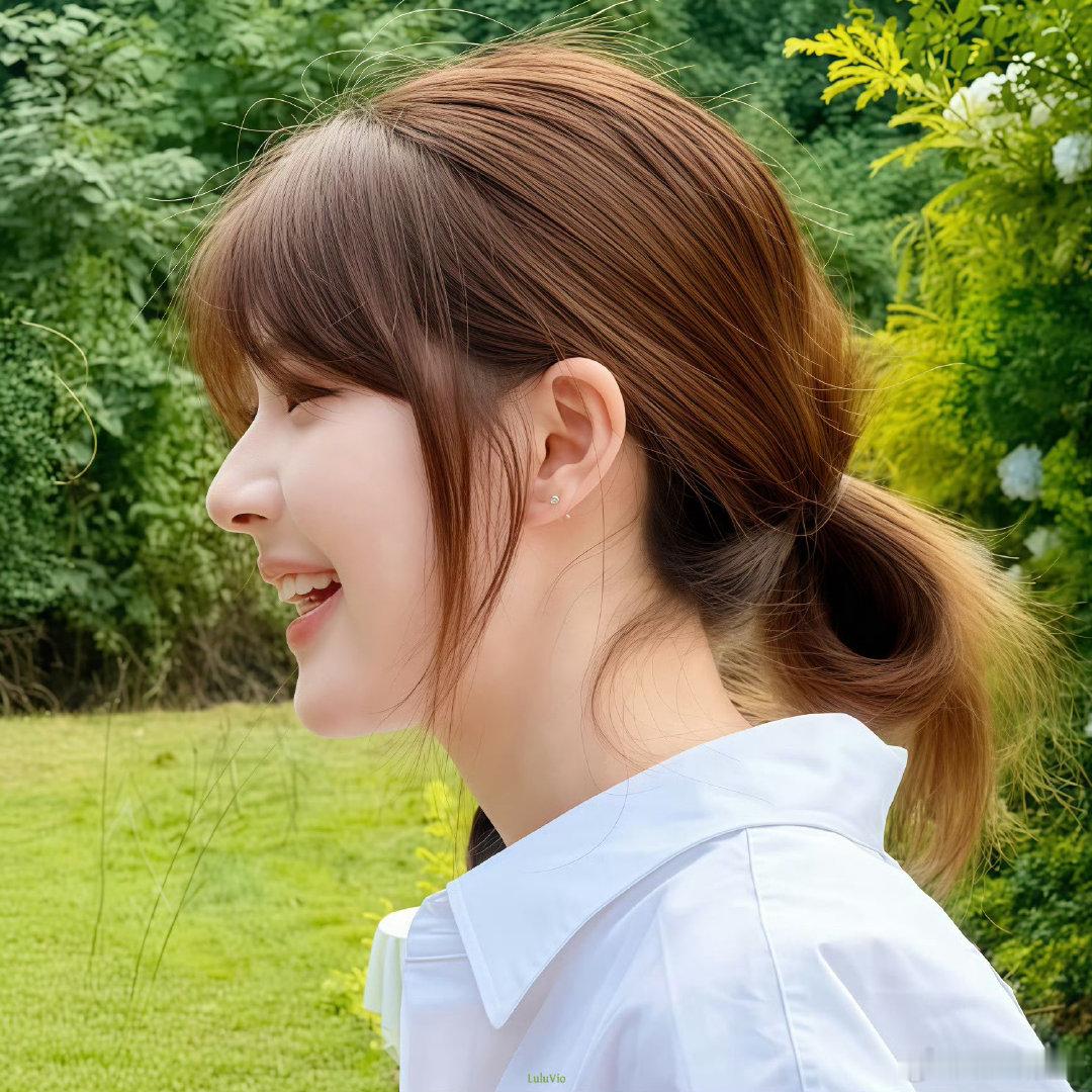 #赵露思#白衬衫好美的露宝#赵露思#​​今日份参加婚礼的露儿完全露稚！​​​干净舒服的氧气感🌿​​
