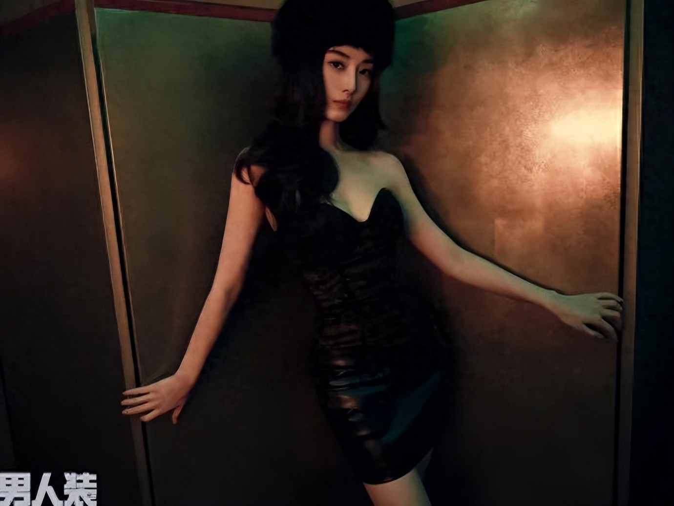 徐艺洋拍摄男人装写真引起热议，黄子韬对此反应激烈。写真曝光引发广泛关注，二人关系