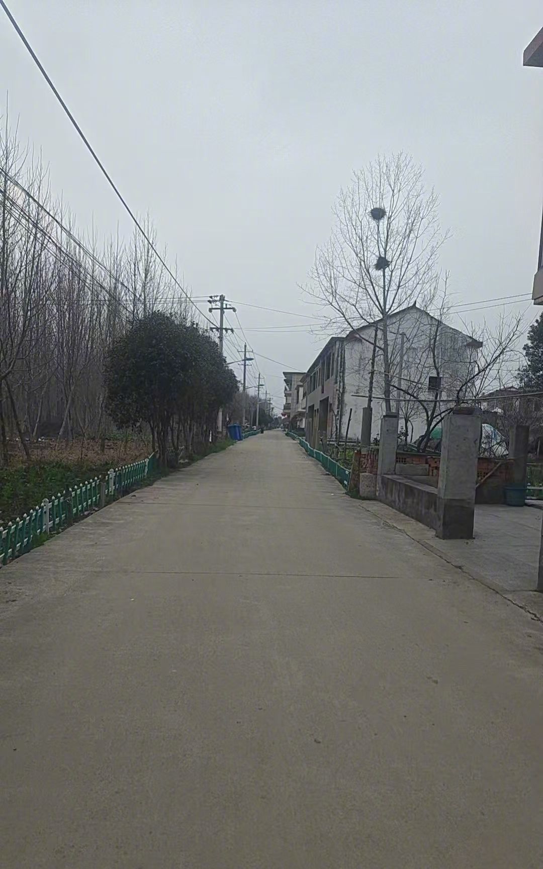 余承东捐资26万修路惠及千人，村民立碑感恩