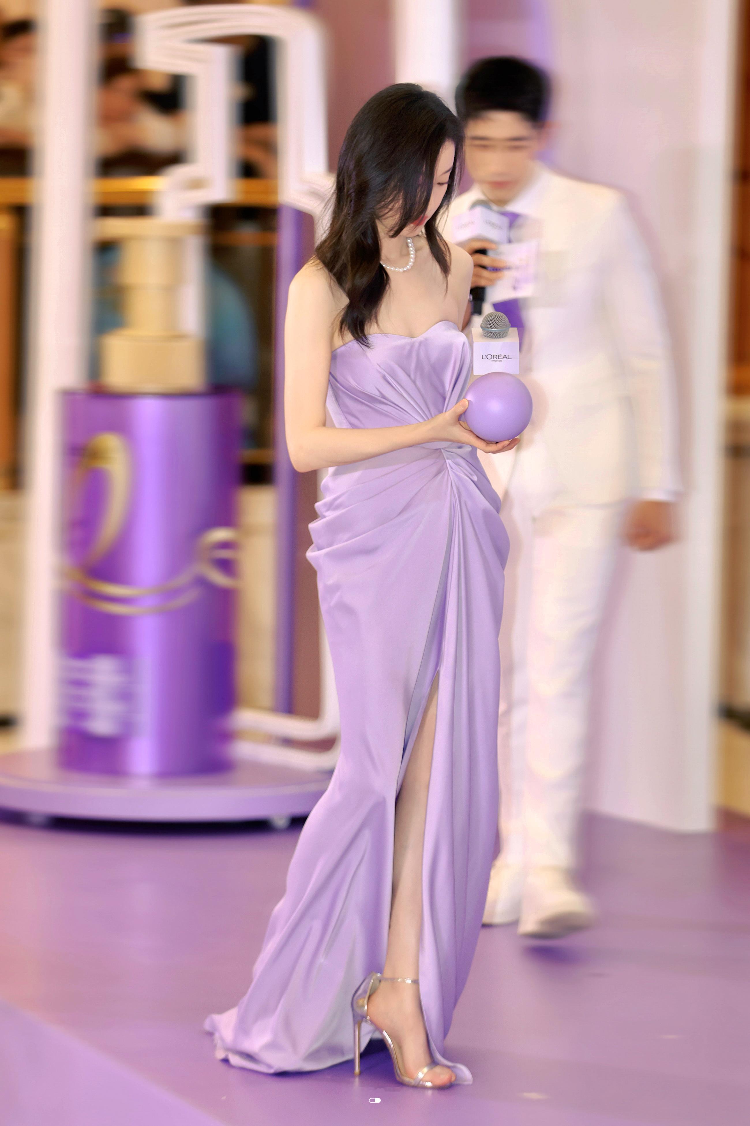 倪妮倪妮💜紫色花仙子​​​