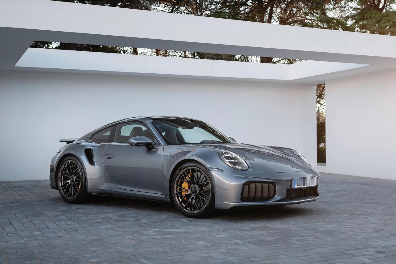 2026款保时捷911上市了，包括普卡，卡雷拉T、GTS、GT3等等一共9款车，