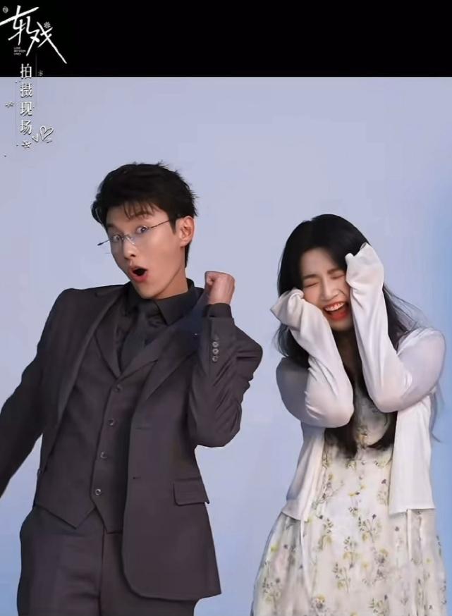 代旭掀桌陈星旭！代旭确实是有效播剧，《轧戏》中的角色很出圈，很多人觉得他演技压