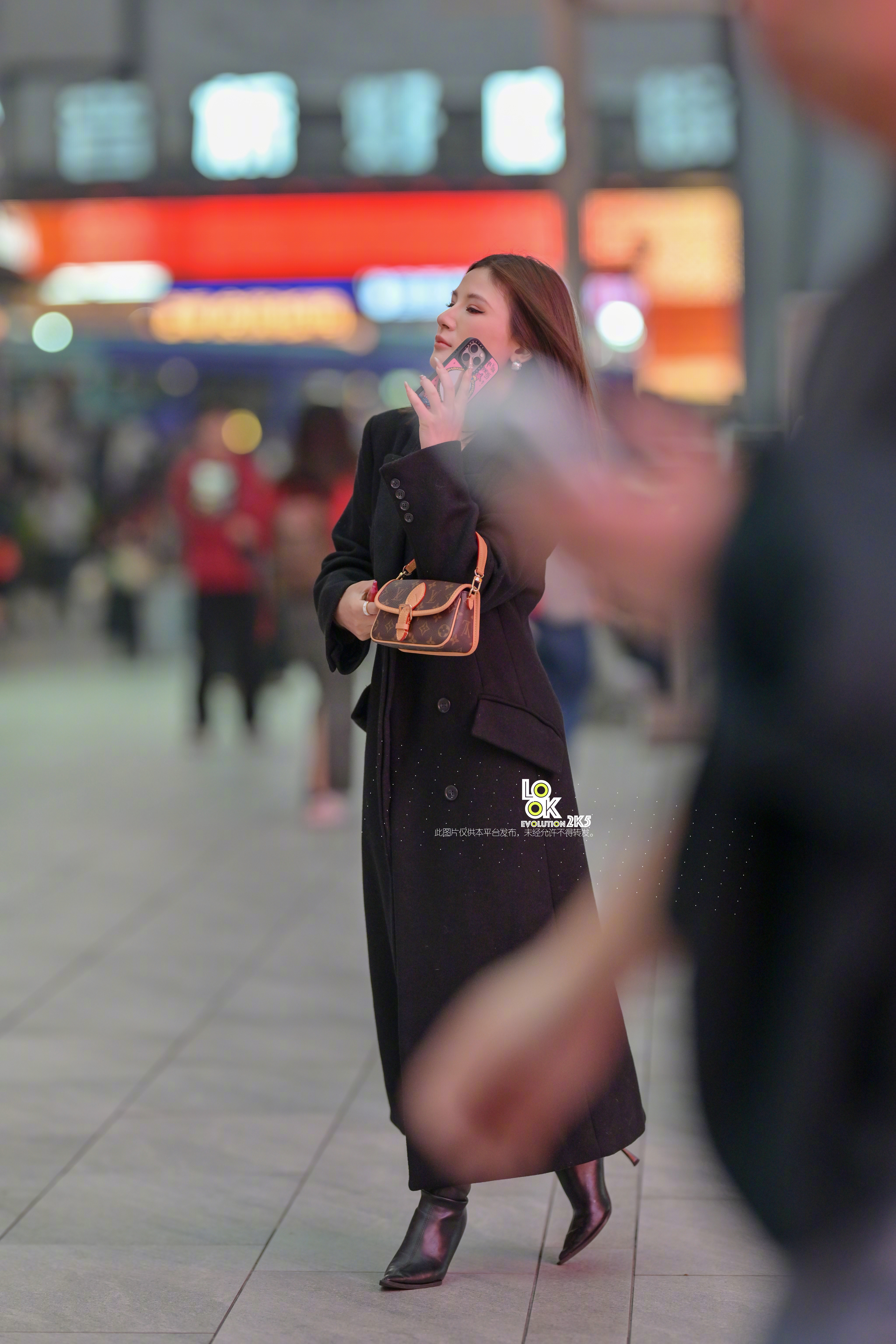 我个人觉得有点意思的构图