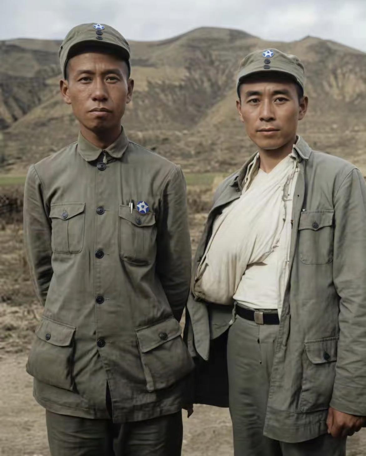 下图是周恩来手臂受伤后拍下的一张照片，时间是1939年8月。极少有人知道的是：这