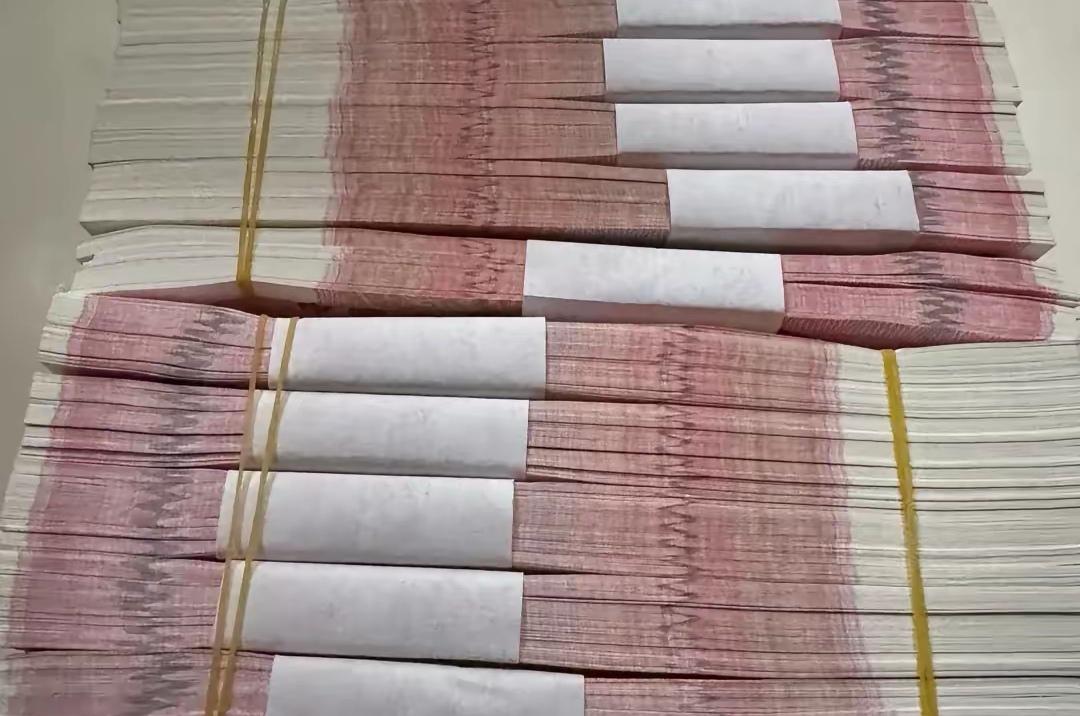 网贷已经变成了收割普通人的陷阱！如今网贷广告无孔不入，短视频、APP弹窗随处