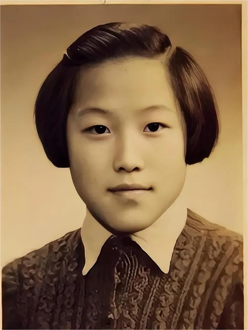 1971年，陕西一个老光棍图便宜，娶了小自己10岁又坐过牢房的女大学生，谁知，几