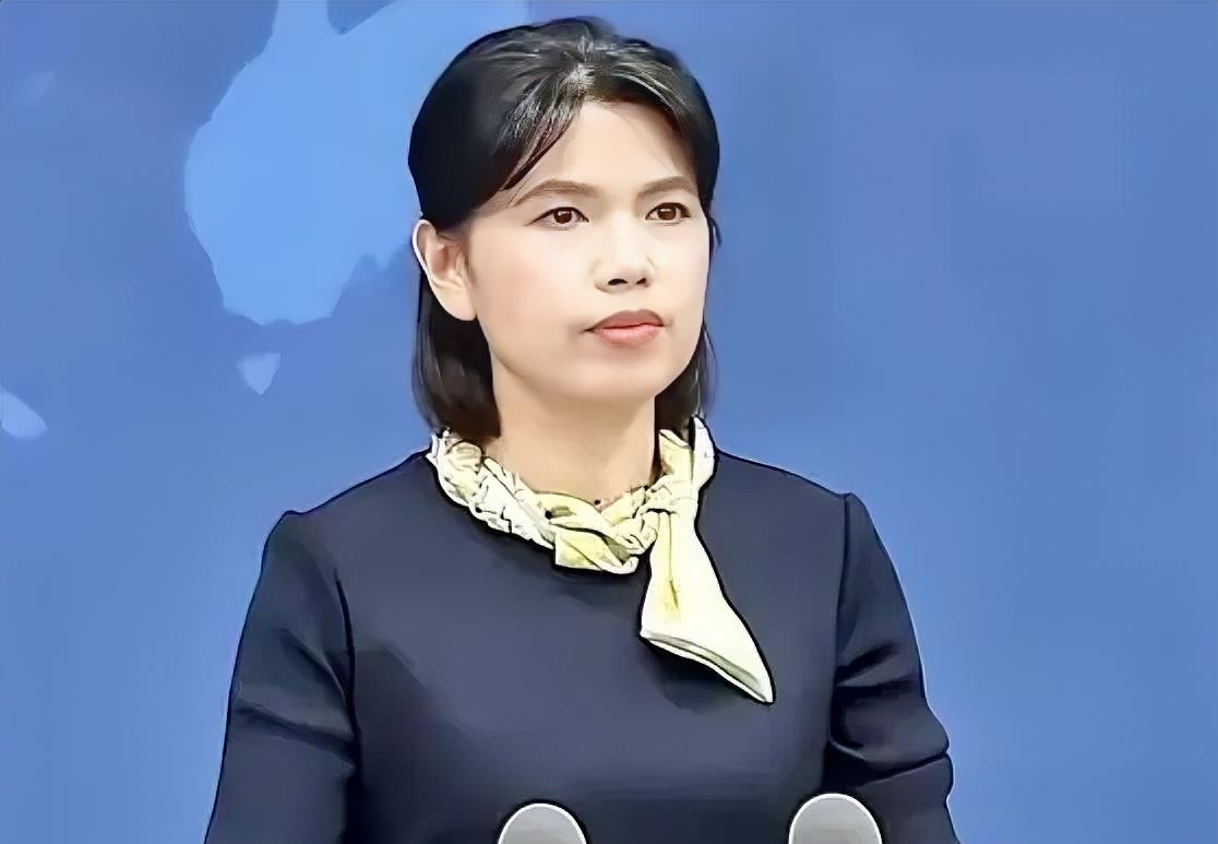 韩国瑜装大尾巴狼，国台办一锤子定音！韩国瑜那小子，明面儿上人模狗样，背地里