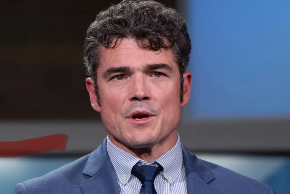 是条汉子，美国反恐一把手辞职，临走撂下一句话：我老婆死在以色列制造的战争里，现在