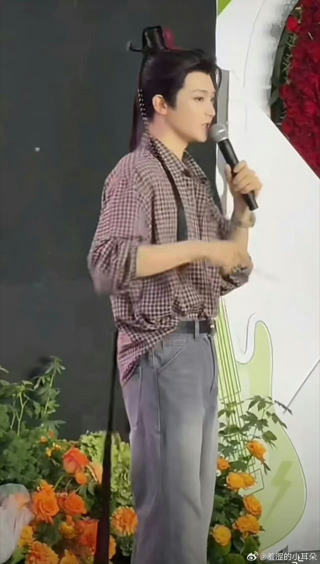 笑的小女子囧囧架