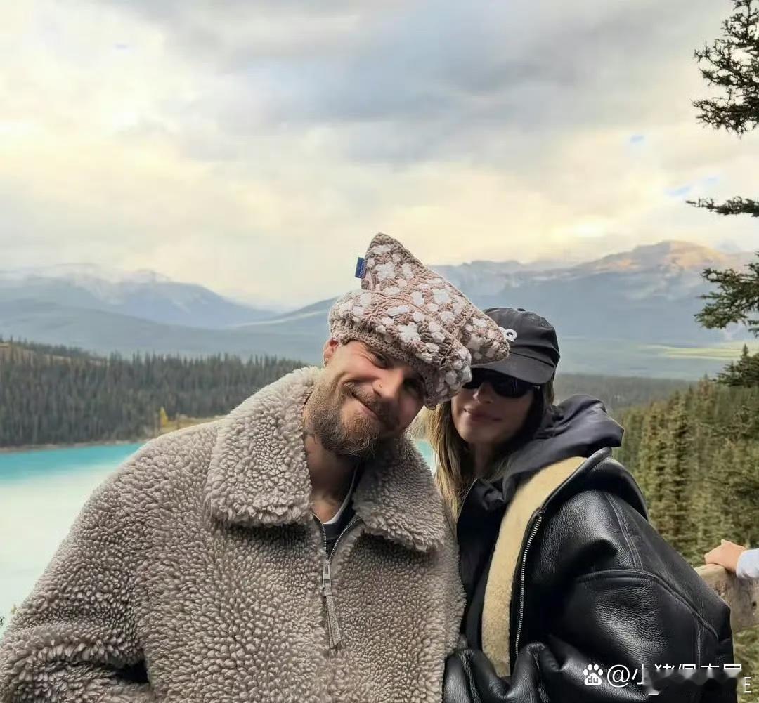 左边是贾斯汀比伯右边还是贾斯汀比伯