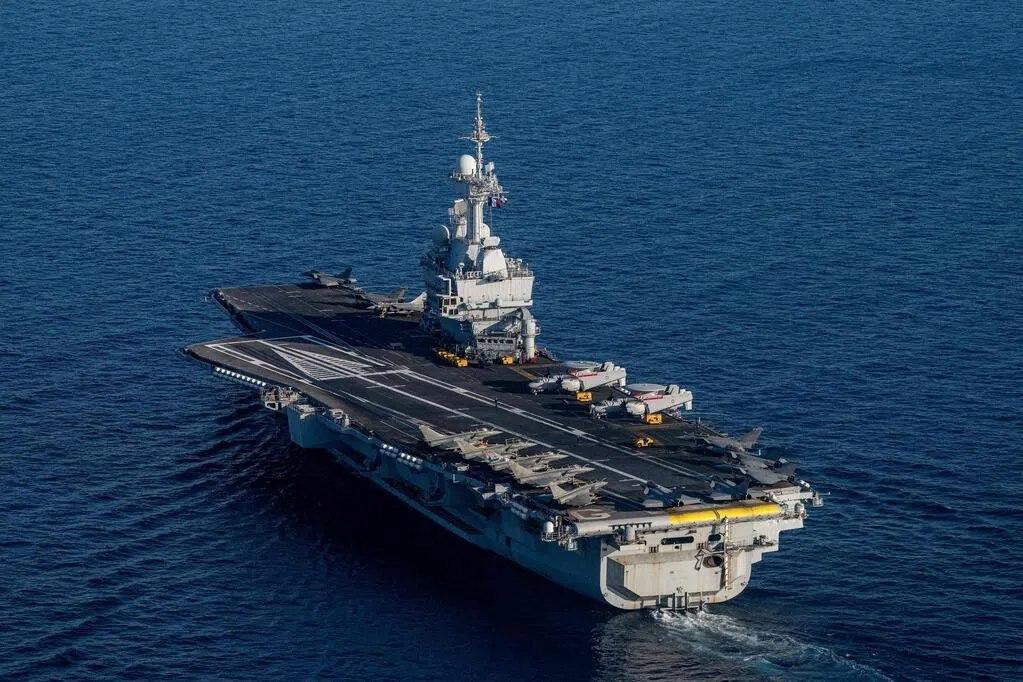 法国海军“戴高乐”号核动力航母已部署至阿拉伯海，为霍尔木兹海峡多国护航行动做准备