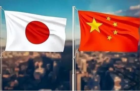 中国网友又想出了一个制裁日本的绝招，就是效仿俄罗斯彻底关闭中国领空不允许日本飞机