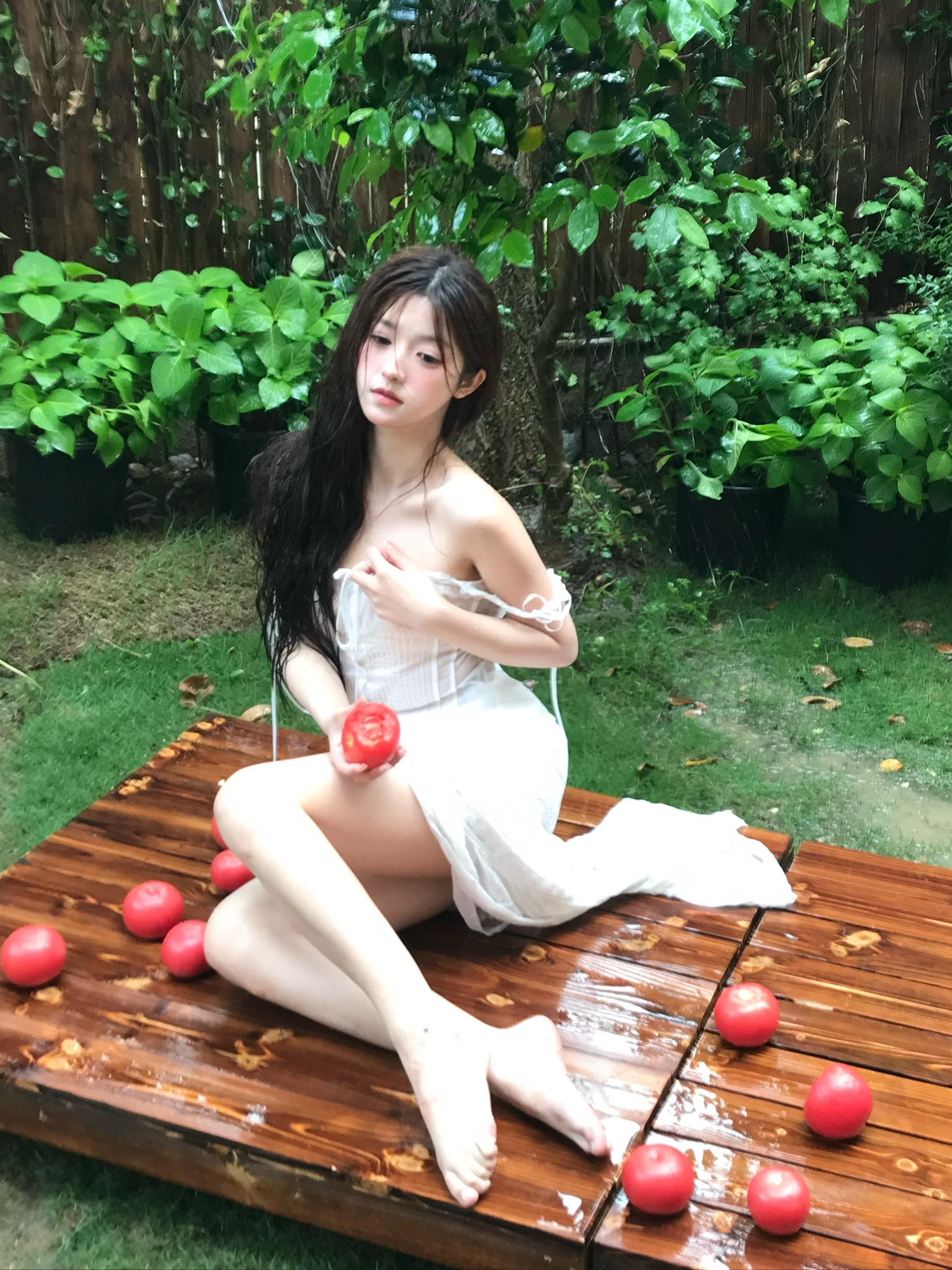 潮湿的绿意。