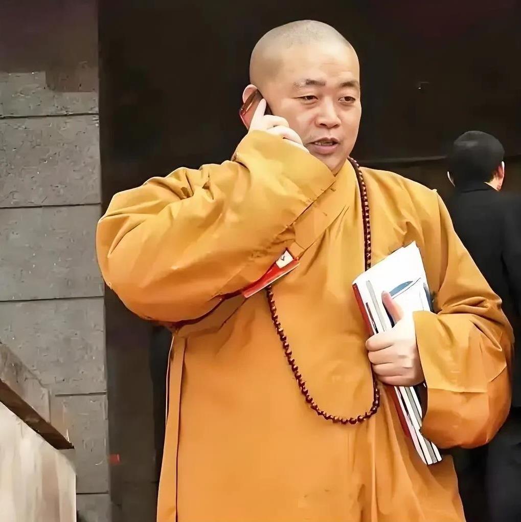 佛门CEO释永信方丈，正值“多事之秋”。7月26日，少林寺突然传出重磅消息，方