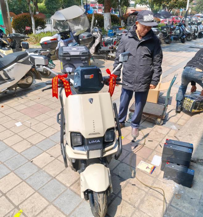 日常代步选电动车，是不是被立马、五星钻豹、金箭这三个牌子搞懵了？纠结来纠结去，怕