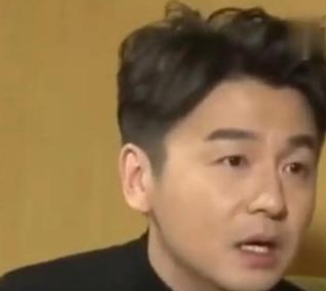 演员雷佳音说我上大学时我们宿舍四个是上戏的前四名但是陈赫十分嫌弃我们，只要看见