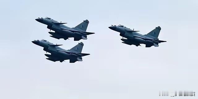 尽管巴基斯坦凭借中国歼-10战机击落印度飞机这一事件早已被讨论，但现在北京正式承