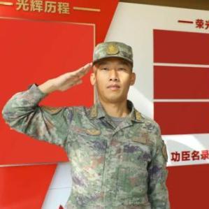 陶奇，男，汉族，1988年2月出生，江西南昌人，毕业于北京装甲兵工程学院，中共党